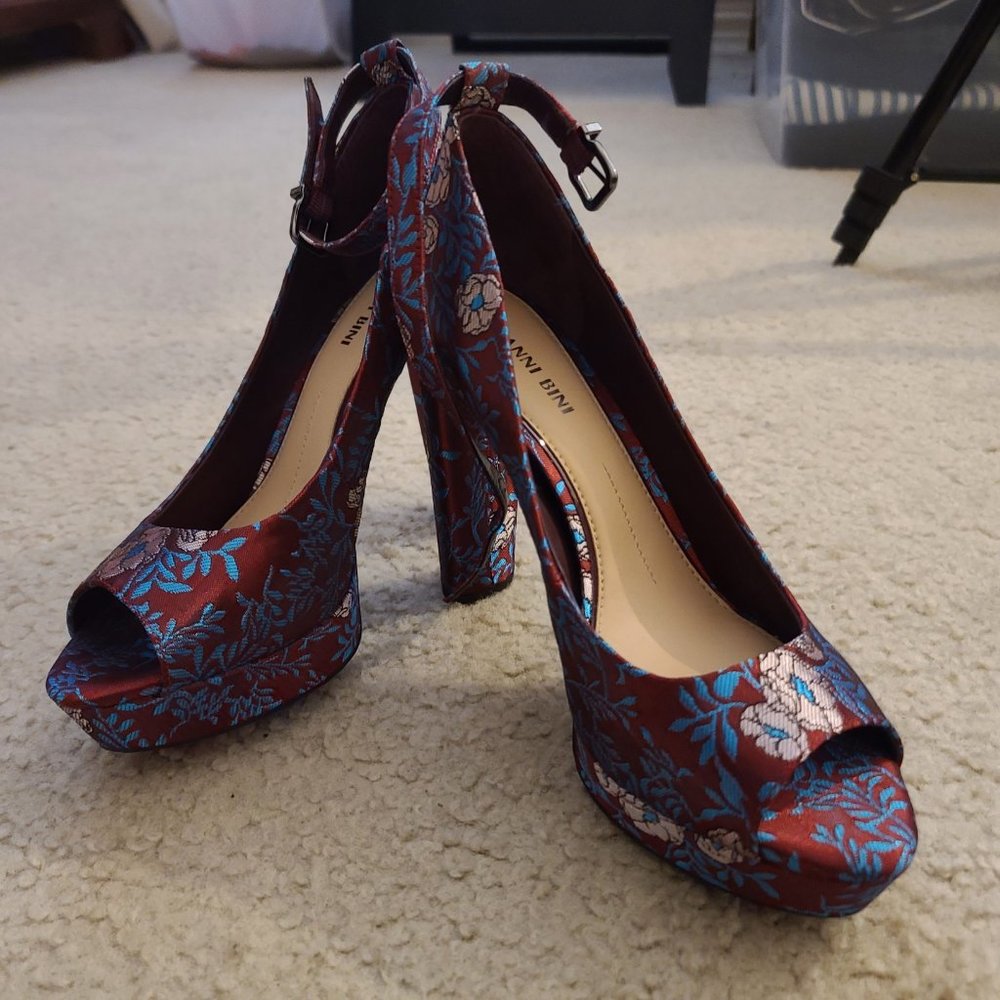Gianni Bini Heels